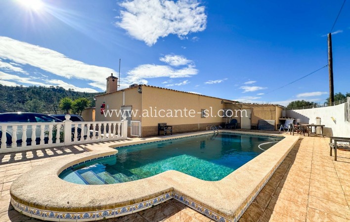 Finca - Sale - Hondón de las Nieves - Hondón de las Nieves