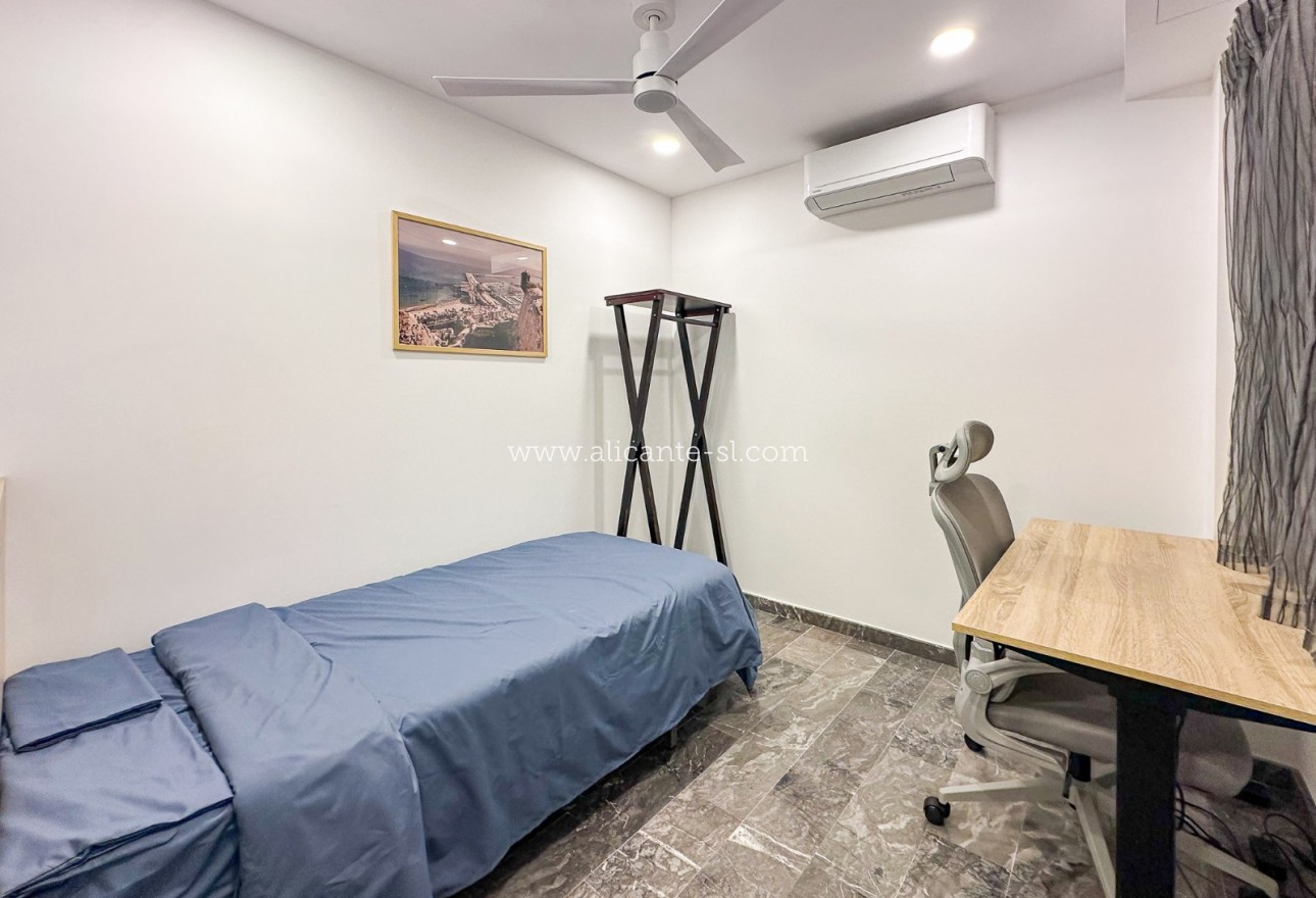 Long time Rental - Apartment / flat - Alicante - Centro