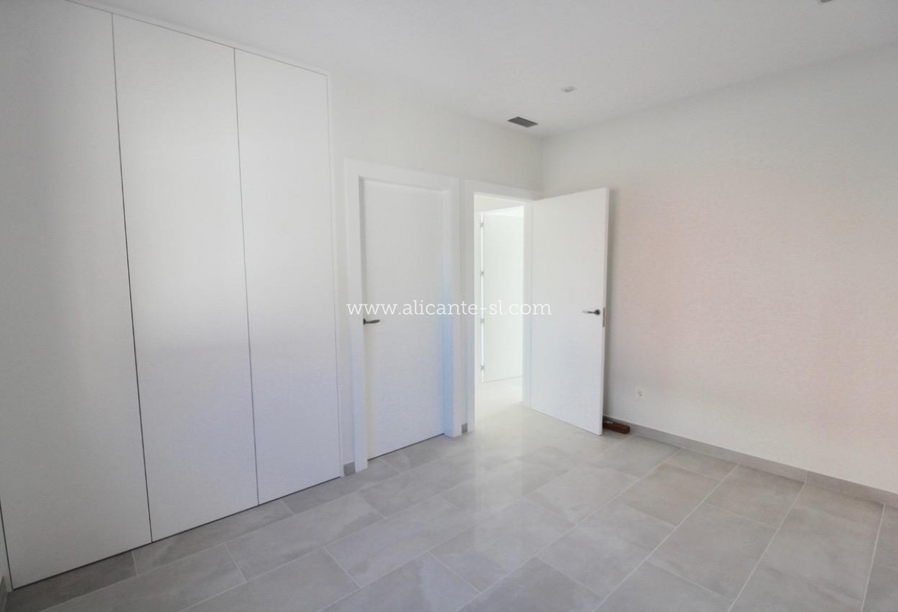 New Build - Villa  - Hondón de las Nieves