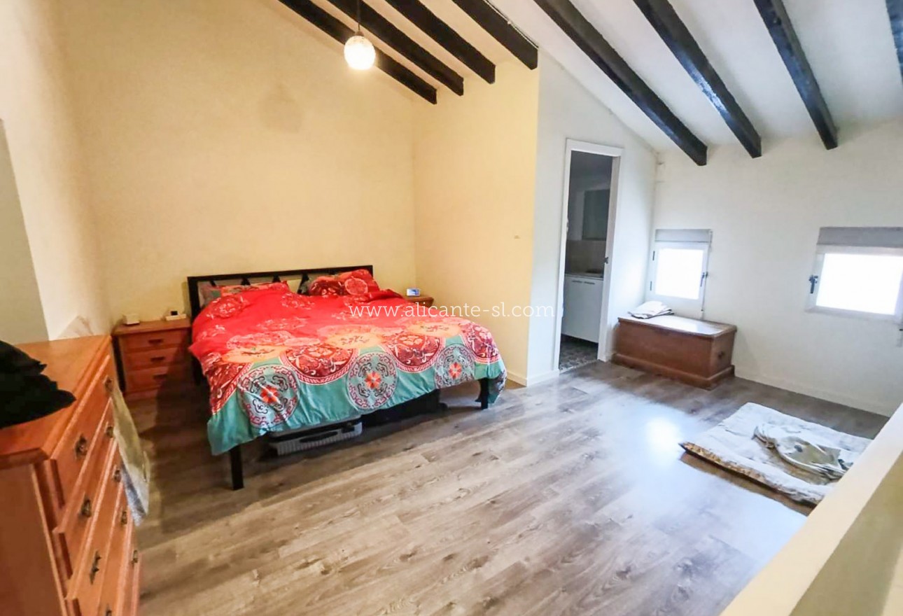 Resale - Landhaus - Algueña