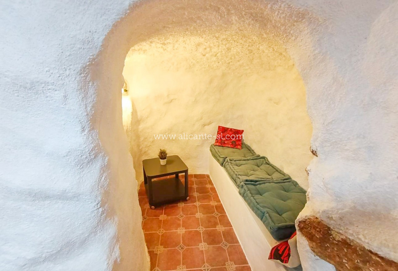 Resale - Landhaus - Algueña
