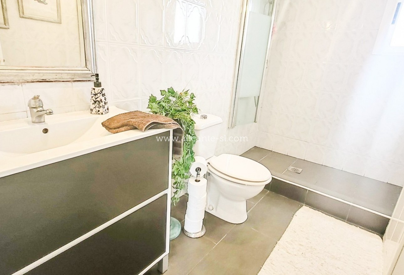 Resale - Landhaus - Aspe