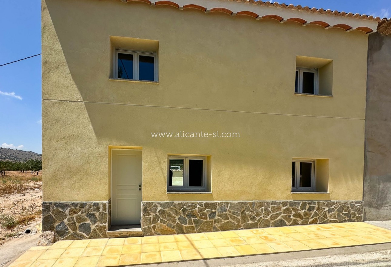 Resale - Stadthaus - Barbarroja - Algueña