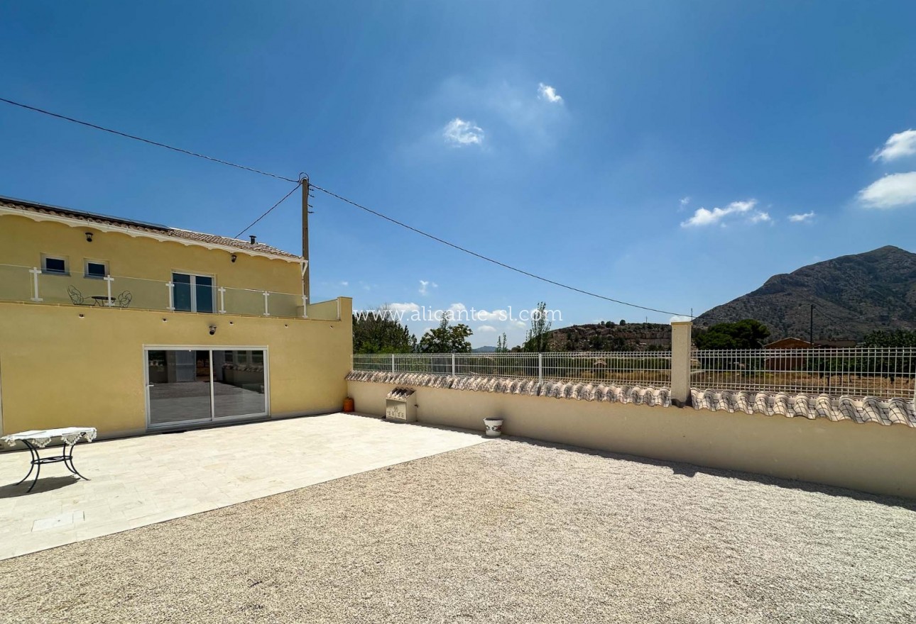 Resale - Stadthaus - Barbarroja - Algueña