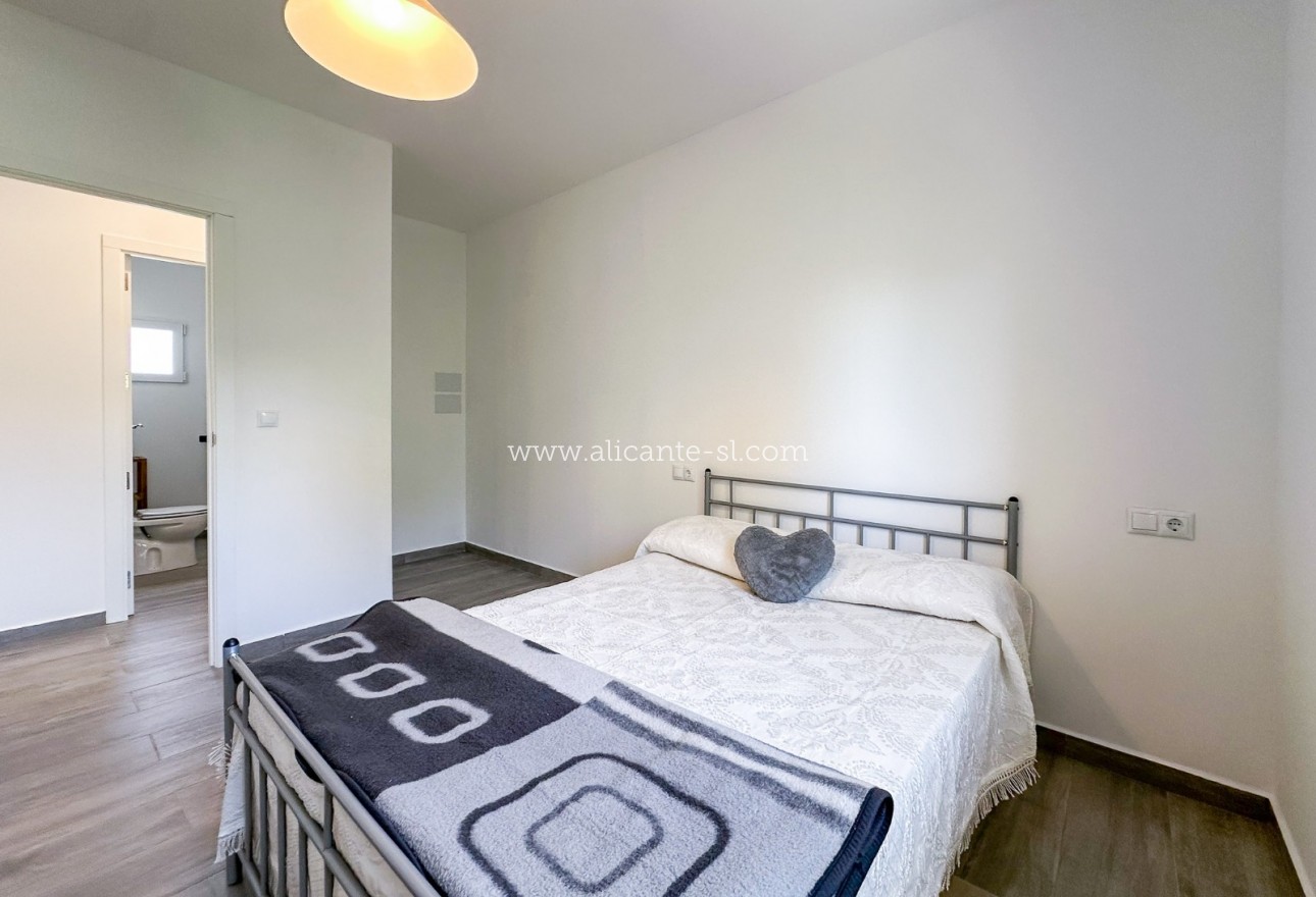 Resale - Stadthaus - Barbarroja - Algueña