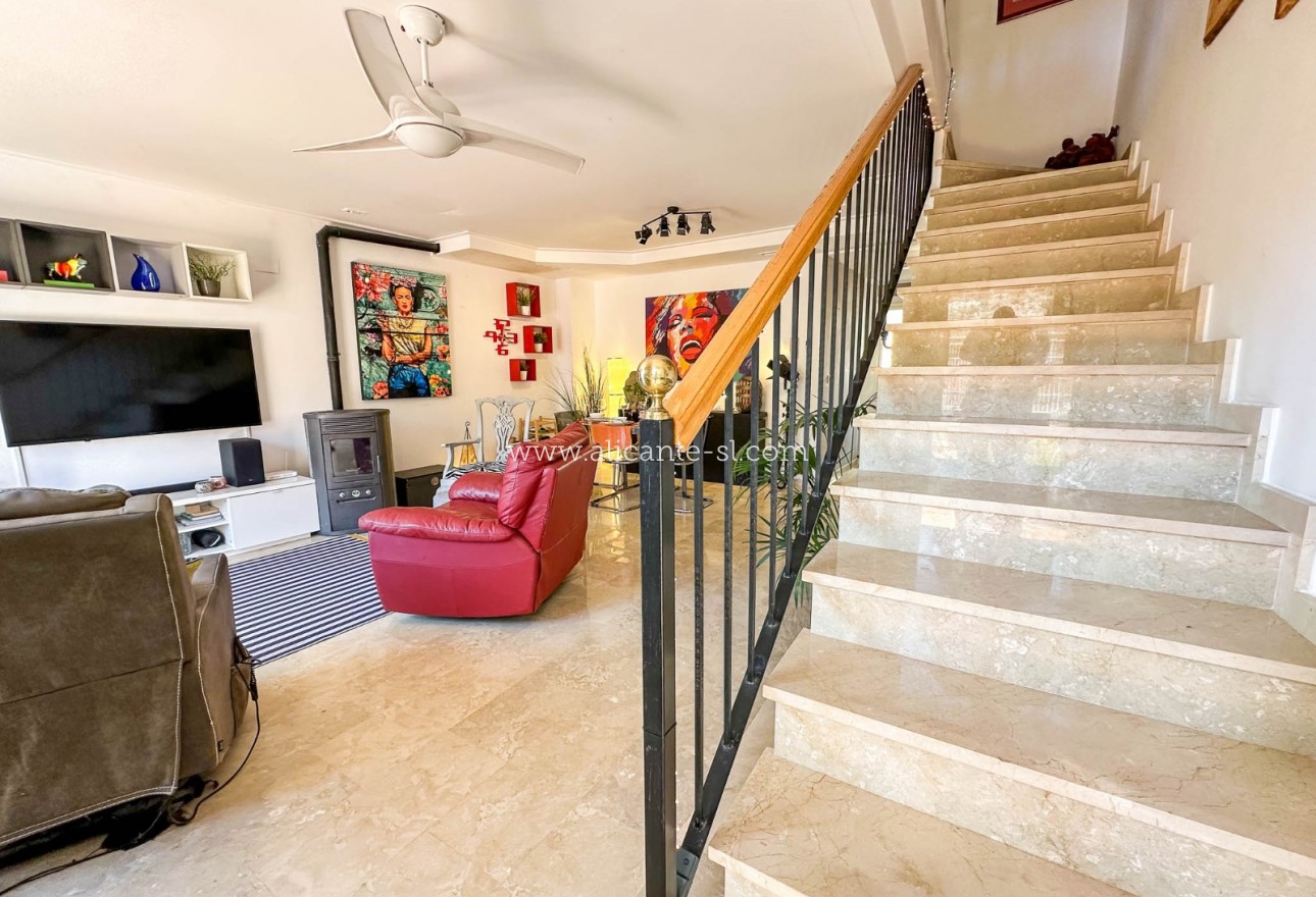 Resale - Stadthaus - Hondón de las Nieves