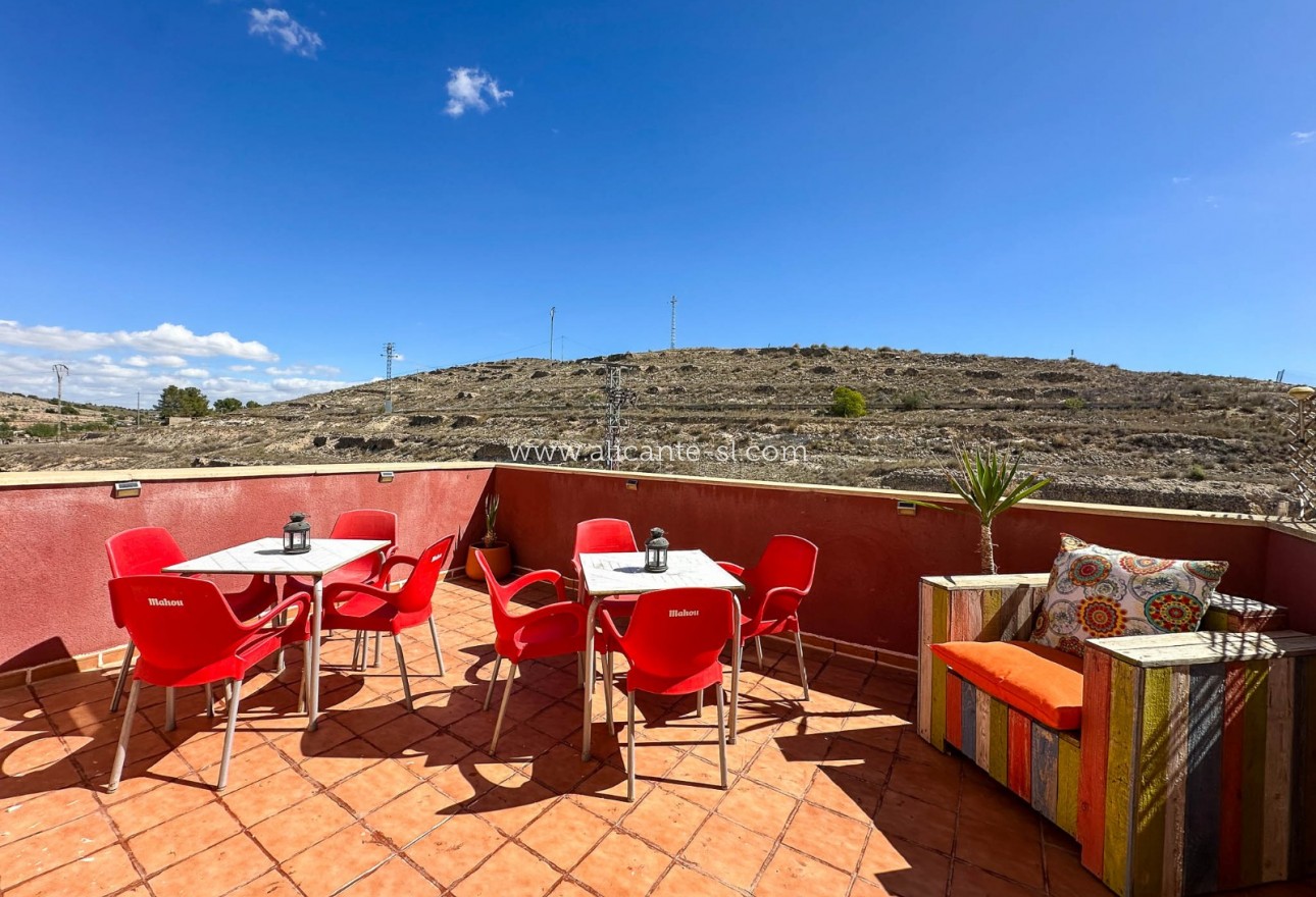 Resale - Stadthaus - Hondón de las Nieves