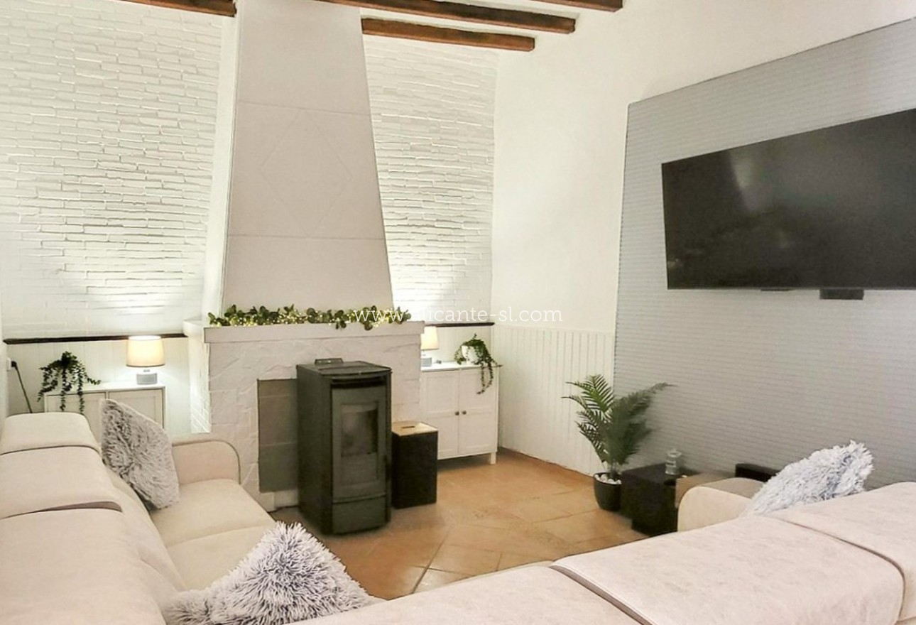 Resale - Stadthaus - La Romana