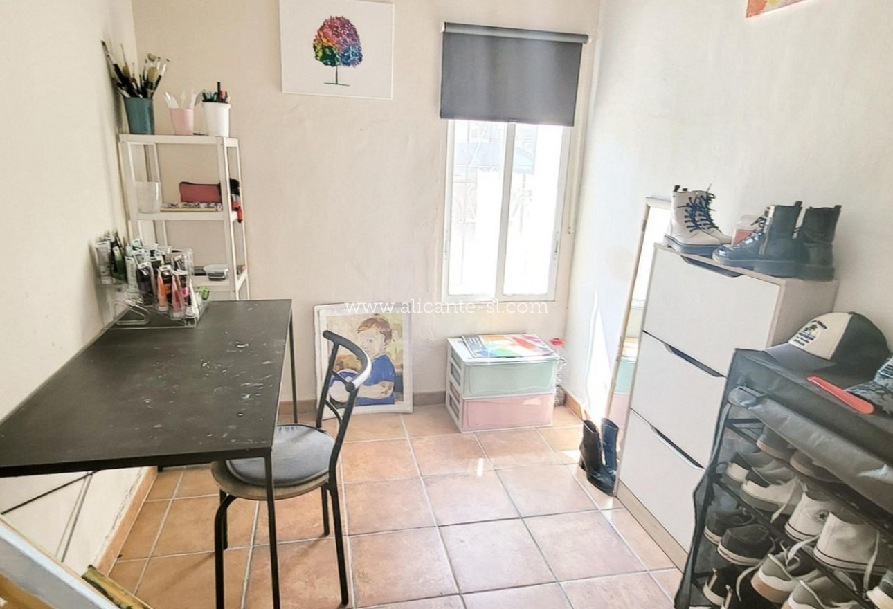 Resale - Stadthaus - La Romana