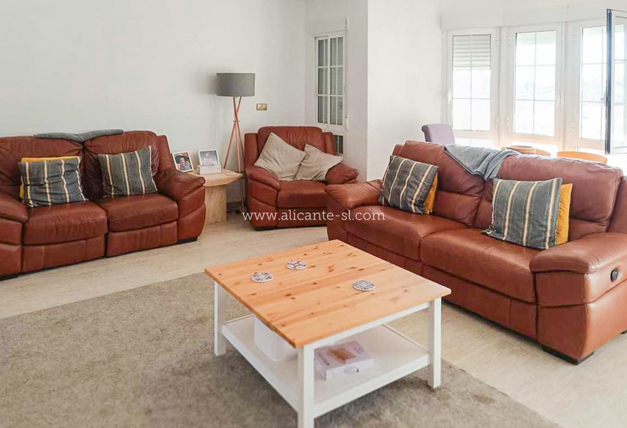 Resale - Villa / Doppelhaushälfte - Fortuna