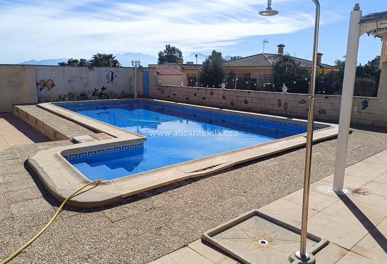 Resale - Villa / Doppelhaushälfte - Fortuna