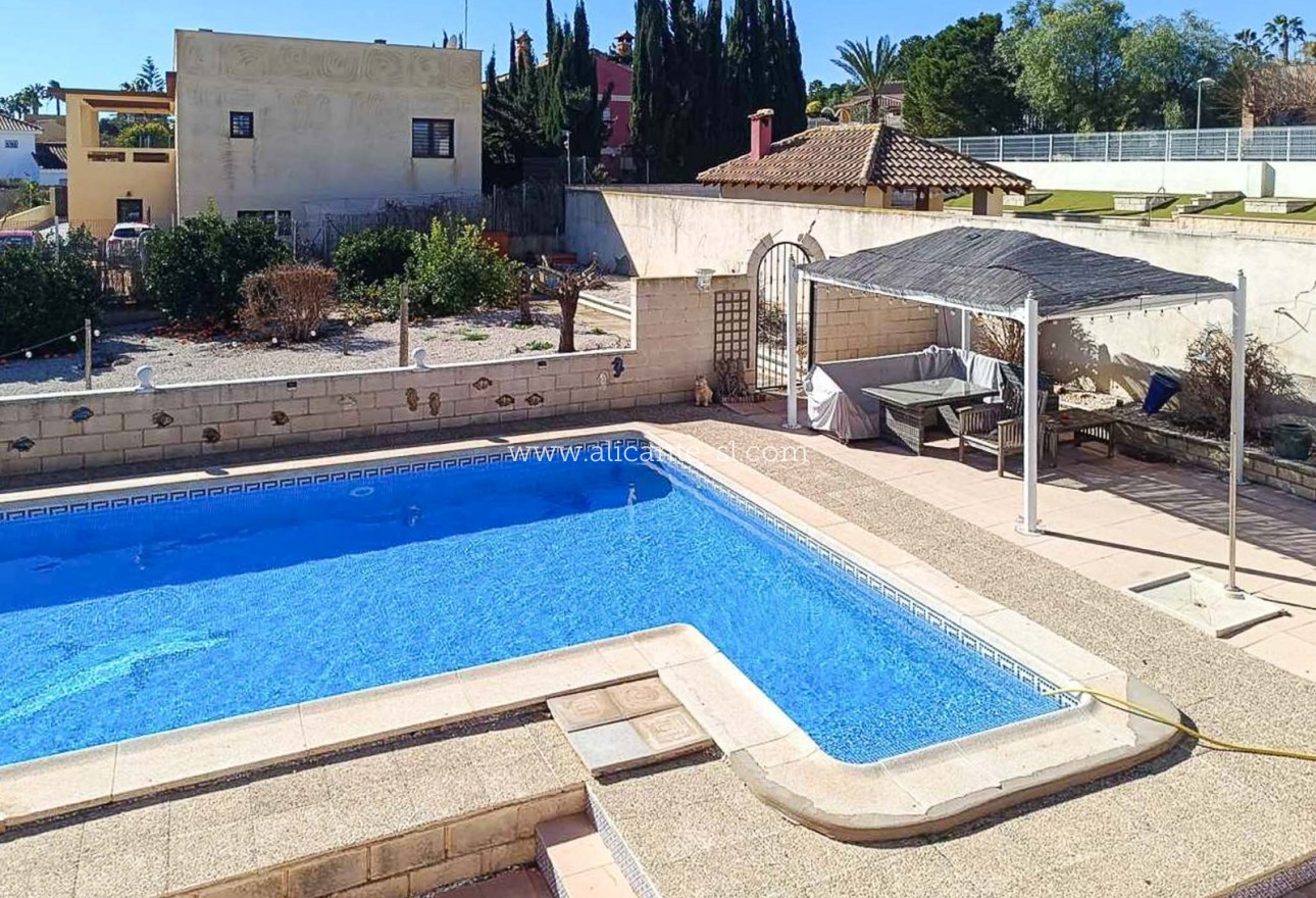 Resale - Villa / Doppelhaushälfte - Fortuna