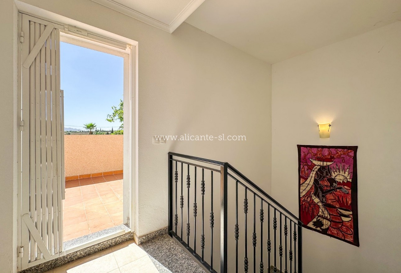 Resale - Villa / Doppelhaushälfte - Hondón de las Nieves