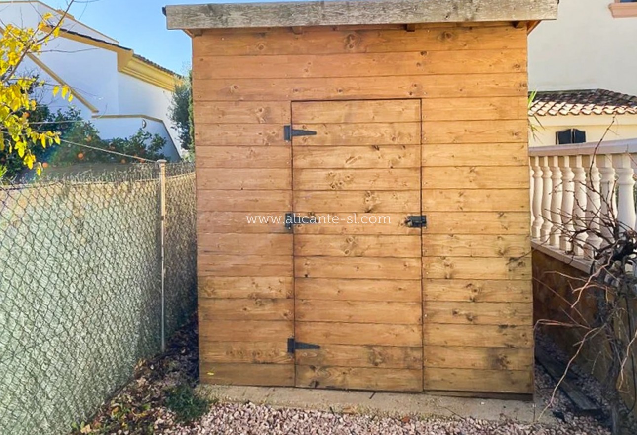 Resale - Villa / Doppelhaushälfte - Hondón de las Nieves