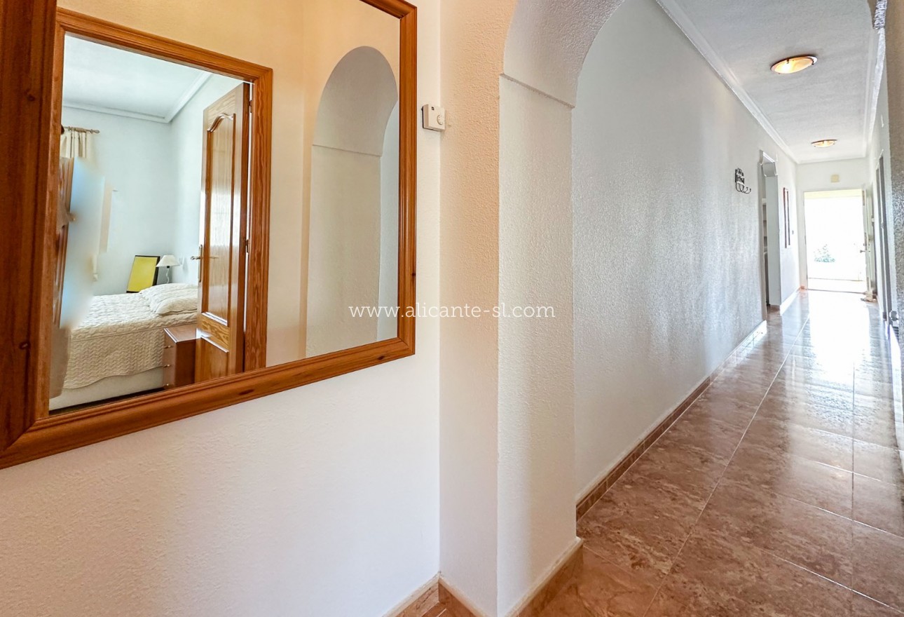 Resale - Villa / Doppelhaushälfte - Hondón de los Fráiles