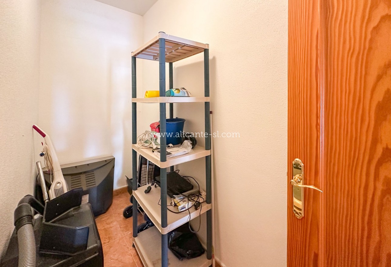 Resale - Villa / Doppelhaushälfte - Hondón de los Fráiles