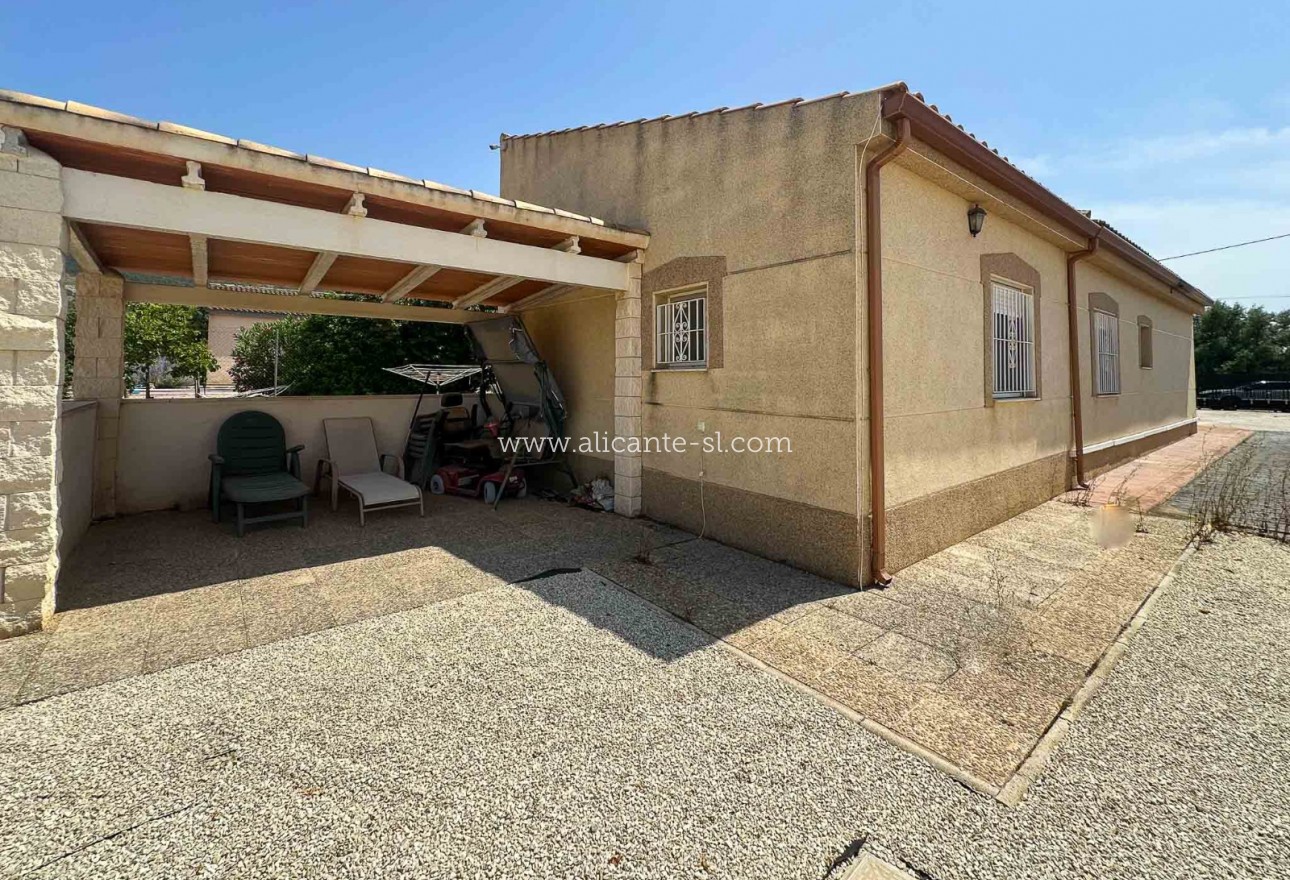 Resale - Villa / Doppelhaushälfte - Hondón de los Fráiles