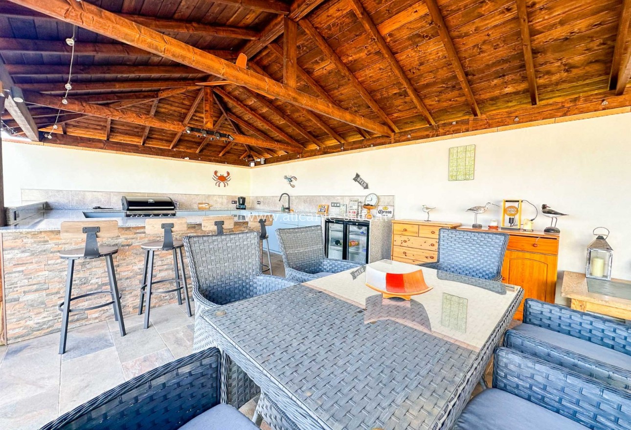 Resale - Villa / Doppelhaushälfte - Hondón de los Fráiles