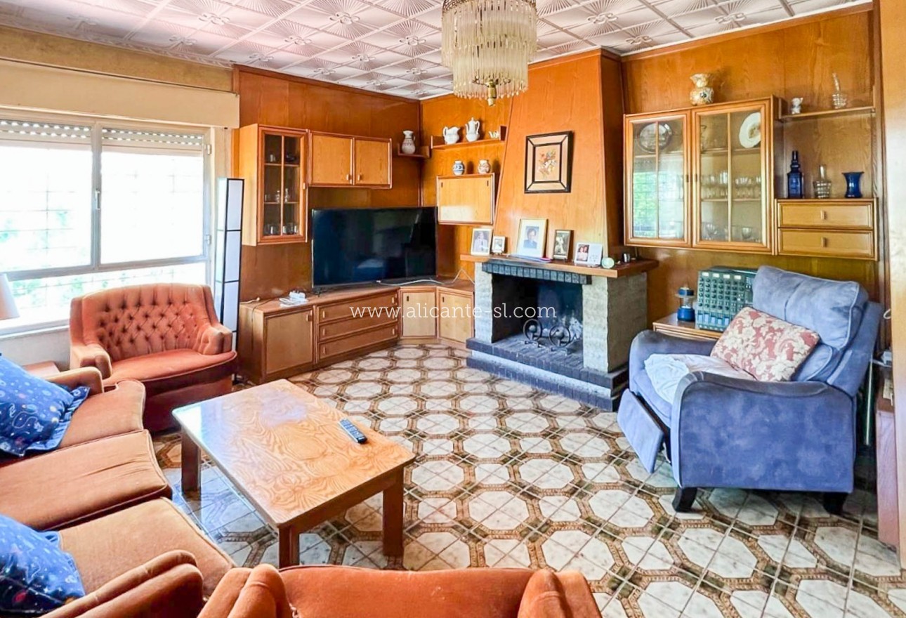 Resale - Villa / Doppelhaushälfte - Hondón de los Fráiles