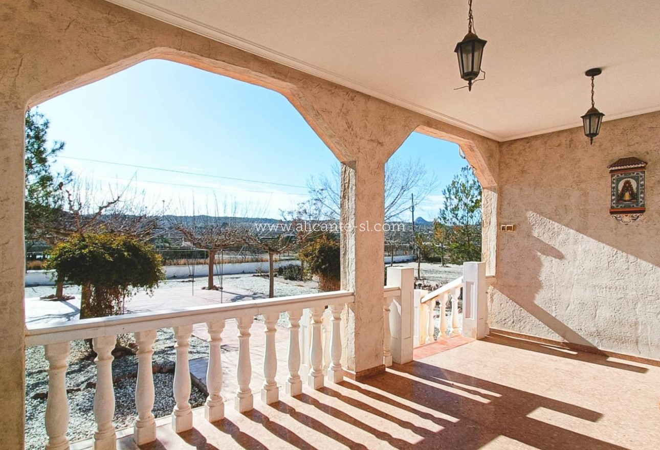 Resale - Villa / Doppelhaushälfte - Hondón de los Fráiles