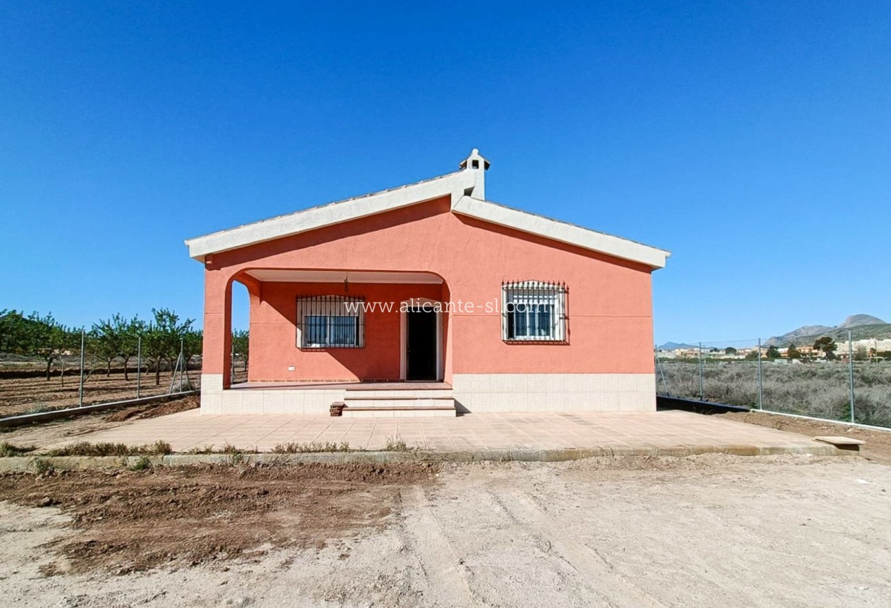 Resale - Villa / Doppelhaushälfte - Hondón de los Fráiles