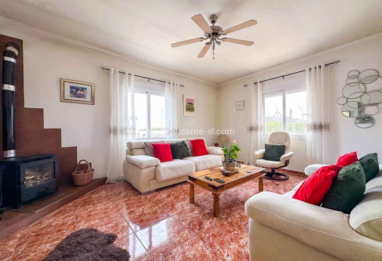 Resale - Villa / Doppelhaushälfte - La Romana