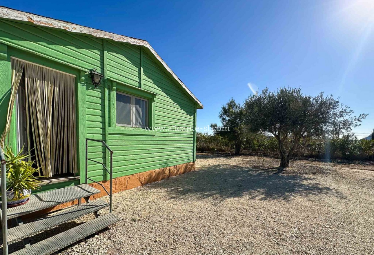 Resale - Villa / Doppelhaushälfte - La Romana