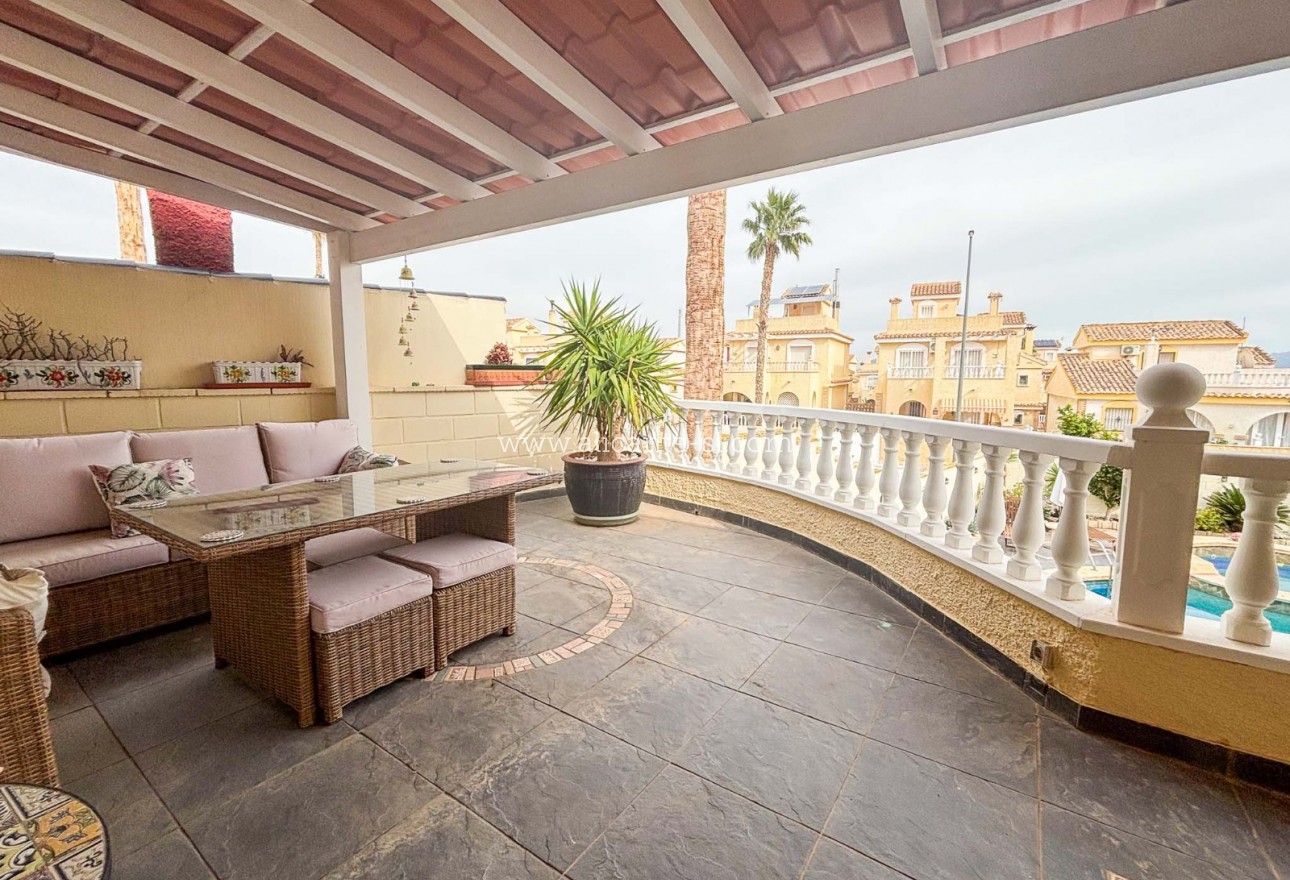 Resale - Villa / Doppelhaushälfte - Monforte del Cid