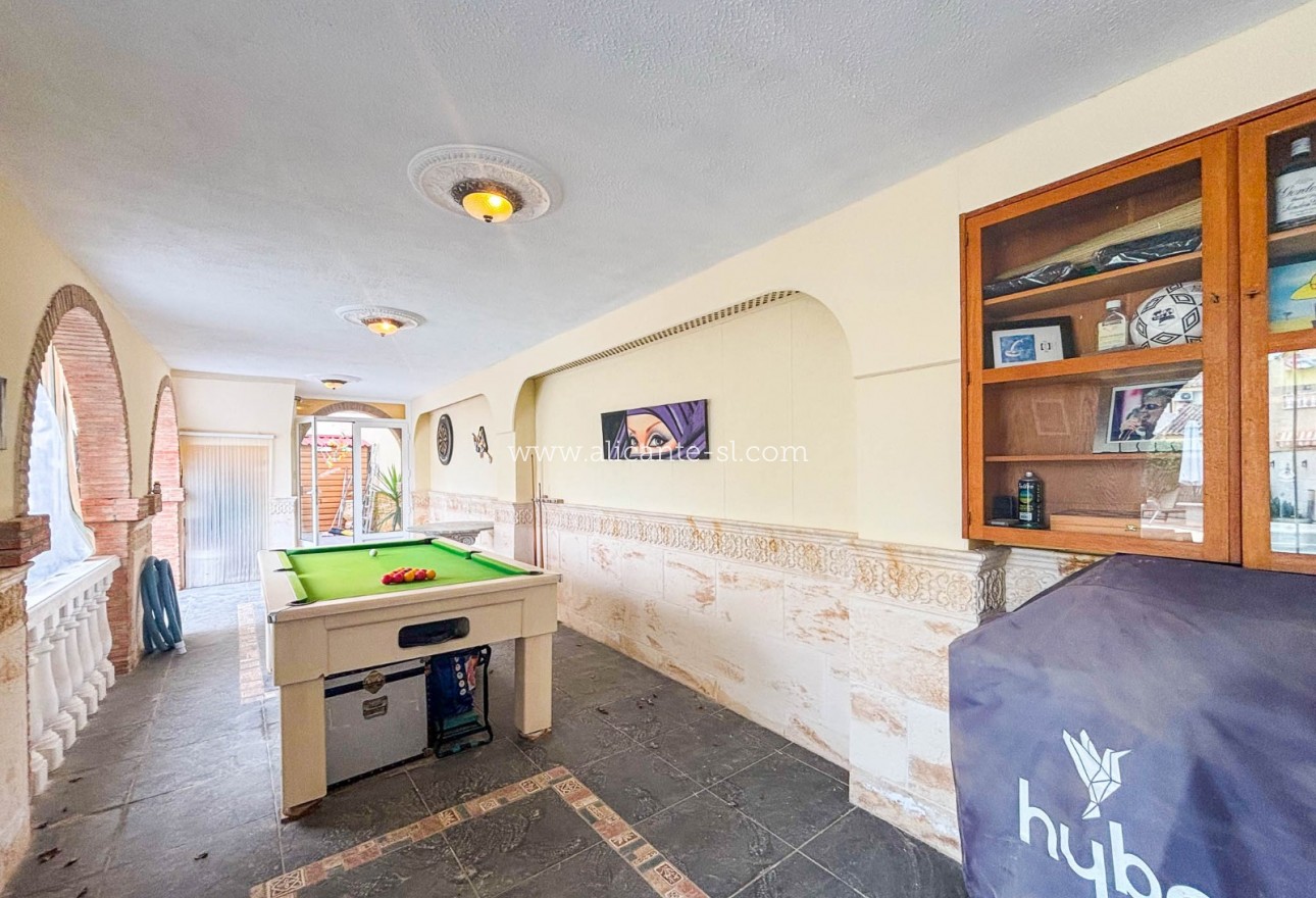 Resale - Villa / Doppelhaushälfte - Monforte del Cid