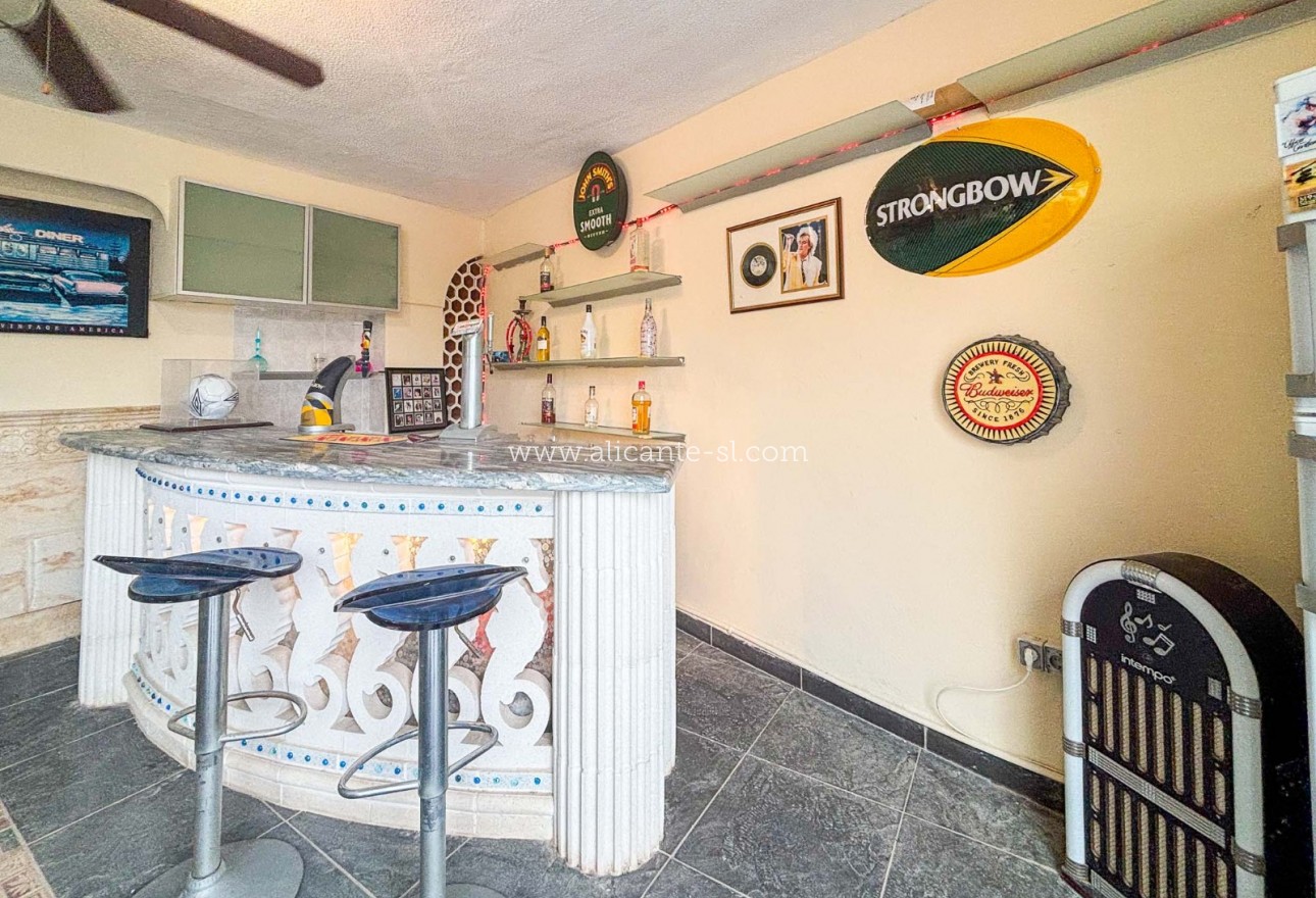 Resale - Villa / Doppelhaushälfte - Monforte del Cid