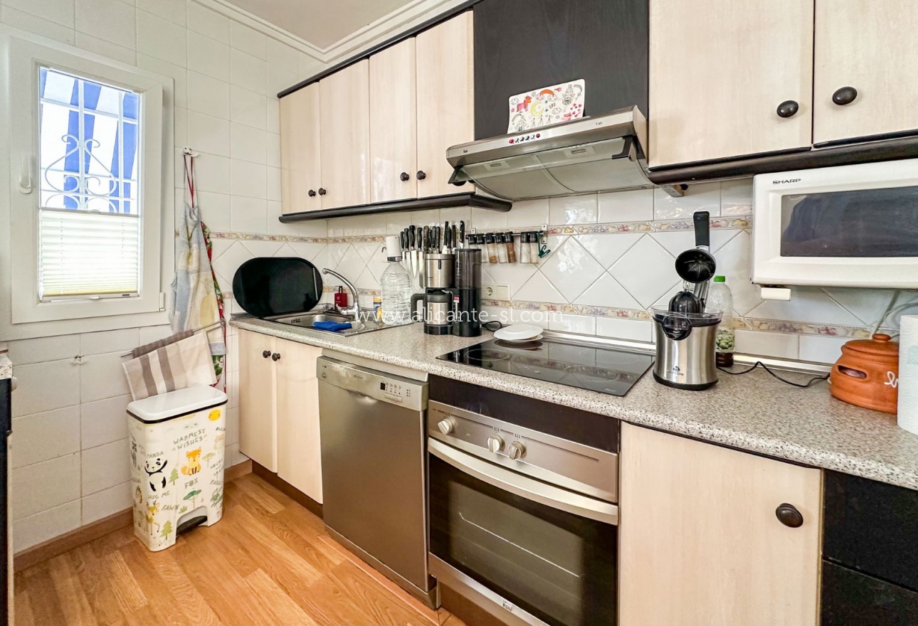 Resale - Villa / Doppelhaushälfte - Rojales - Ciudad Quesada