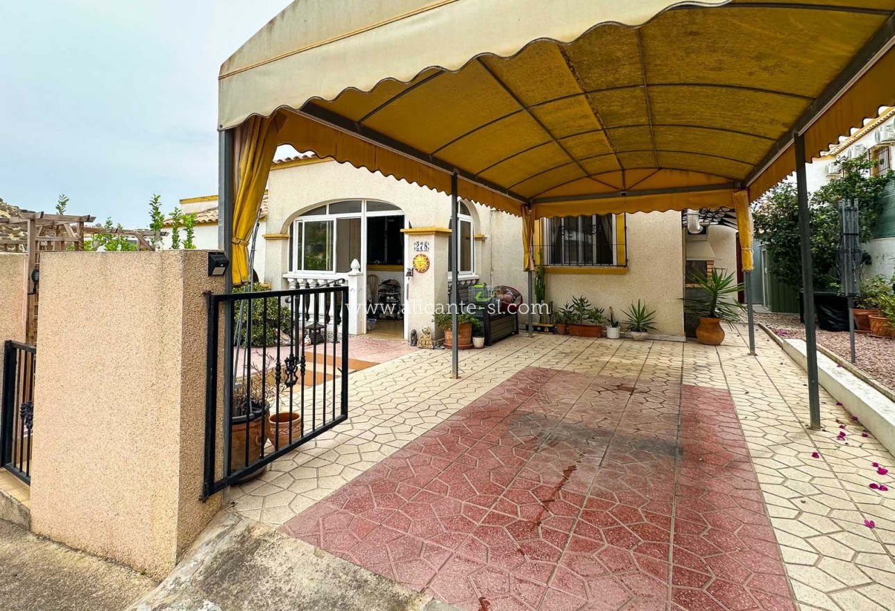 Resale - Villa / Doppelhaushälfte - San Fulgencio - La Marina Urb