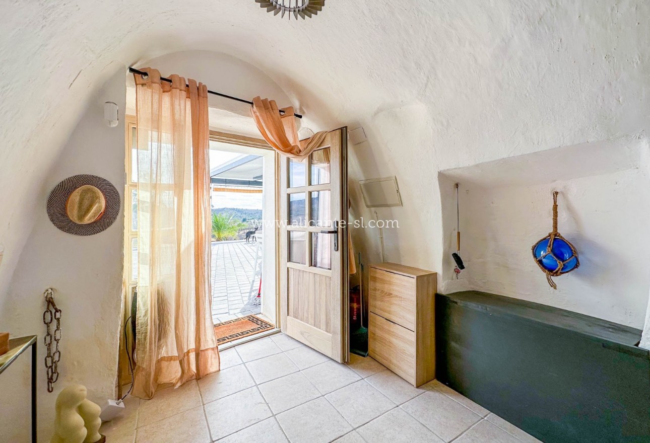 Resale - Wohnung - Hondón de las Nieves