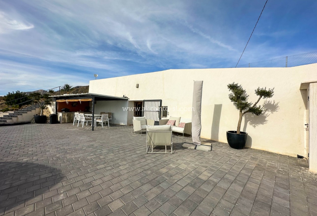 Resale - Wohnung - Hondón de las Nieves