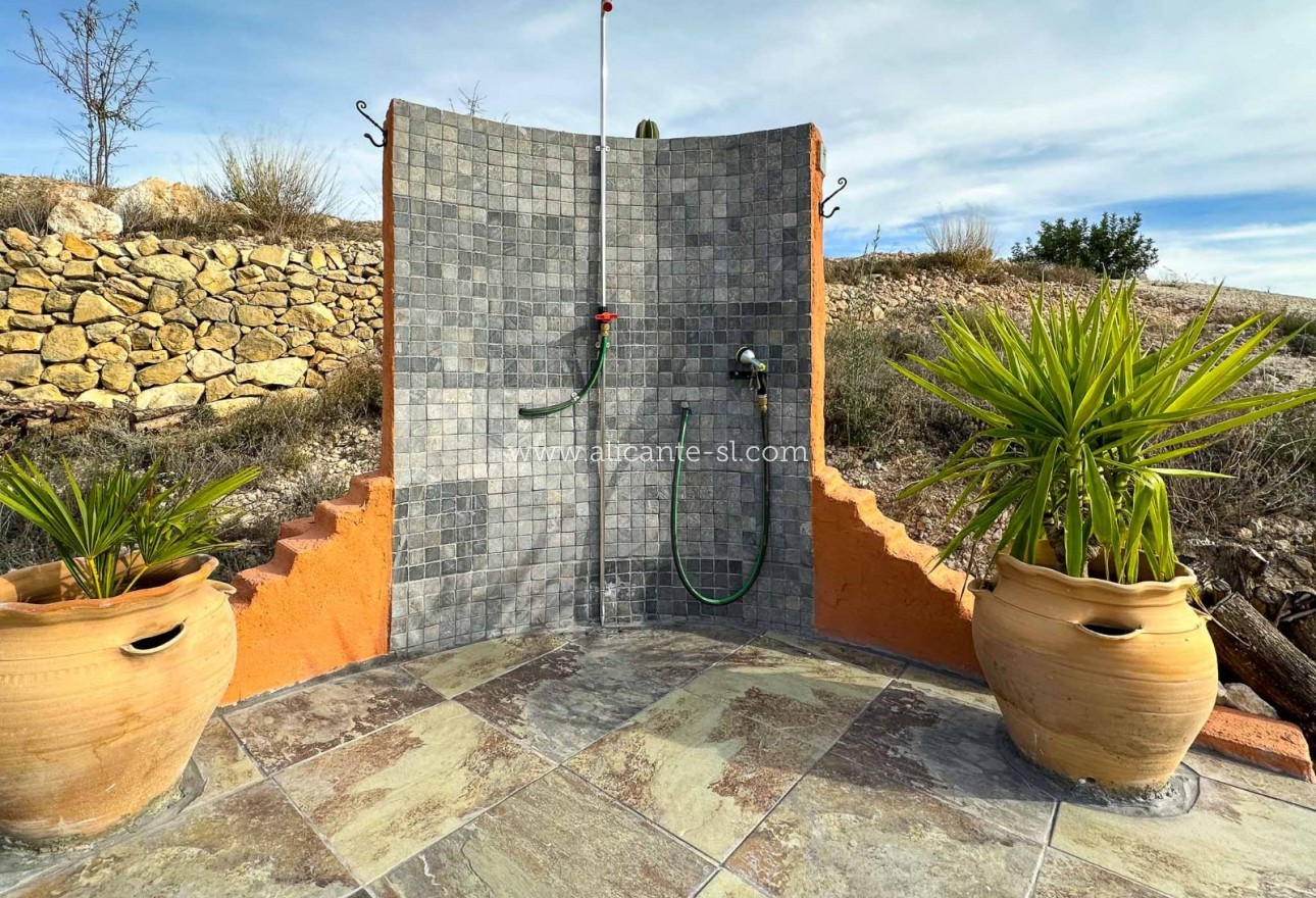 Resale - Wohnung - Hondón de las Nieves