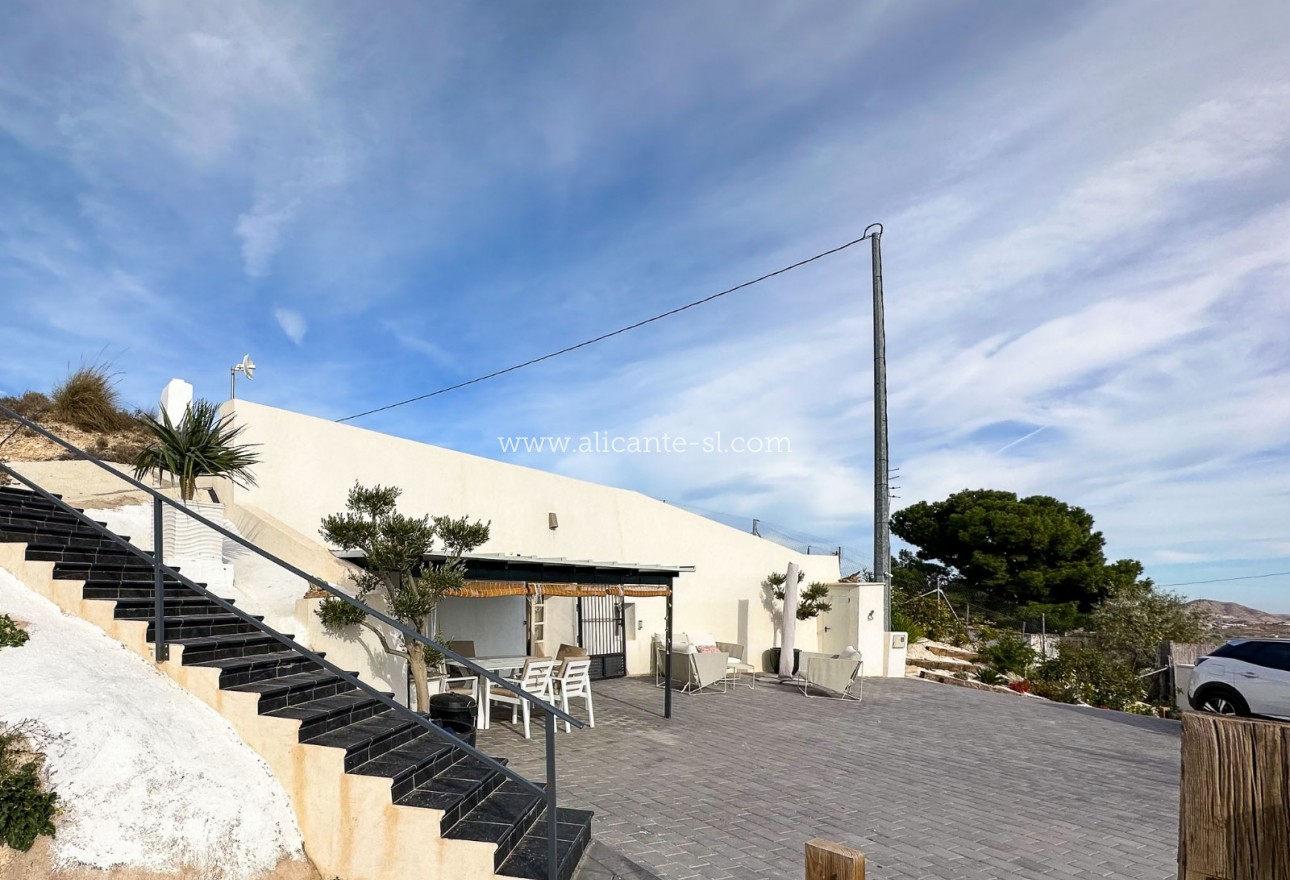 Resale - Wohnung - Hondón de las Nieves