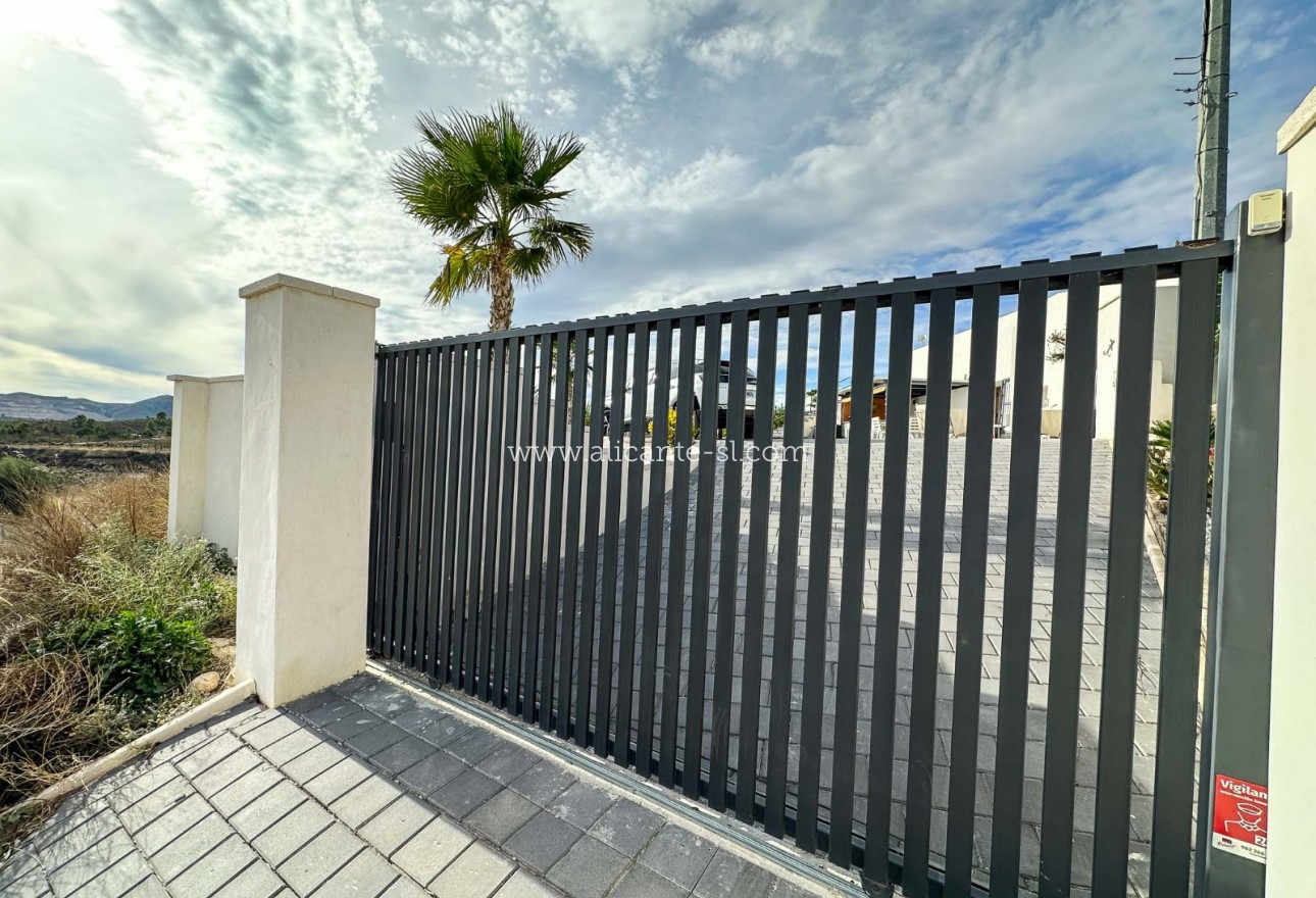 Resale - Wohnung - Hondón de las Nieves