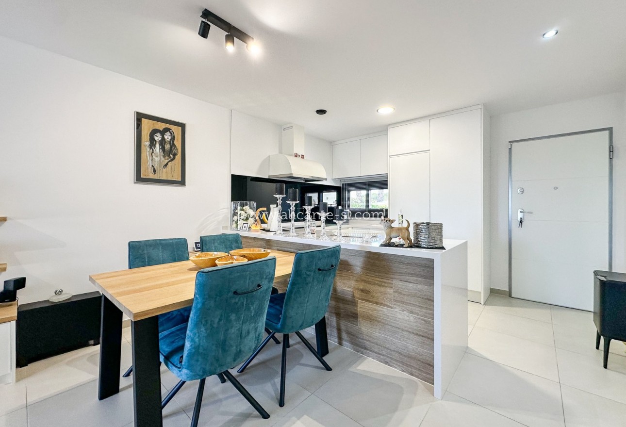 Resale - Wohnung - Pilar de la Horadada