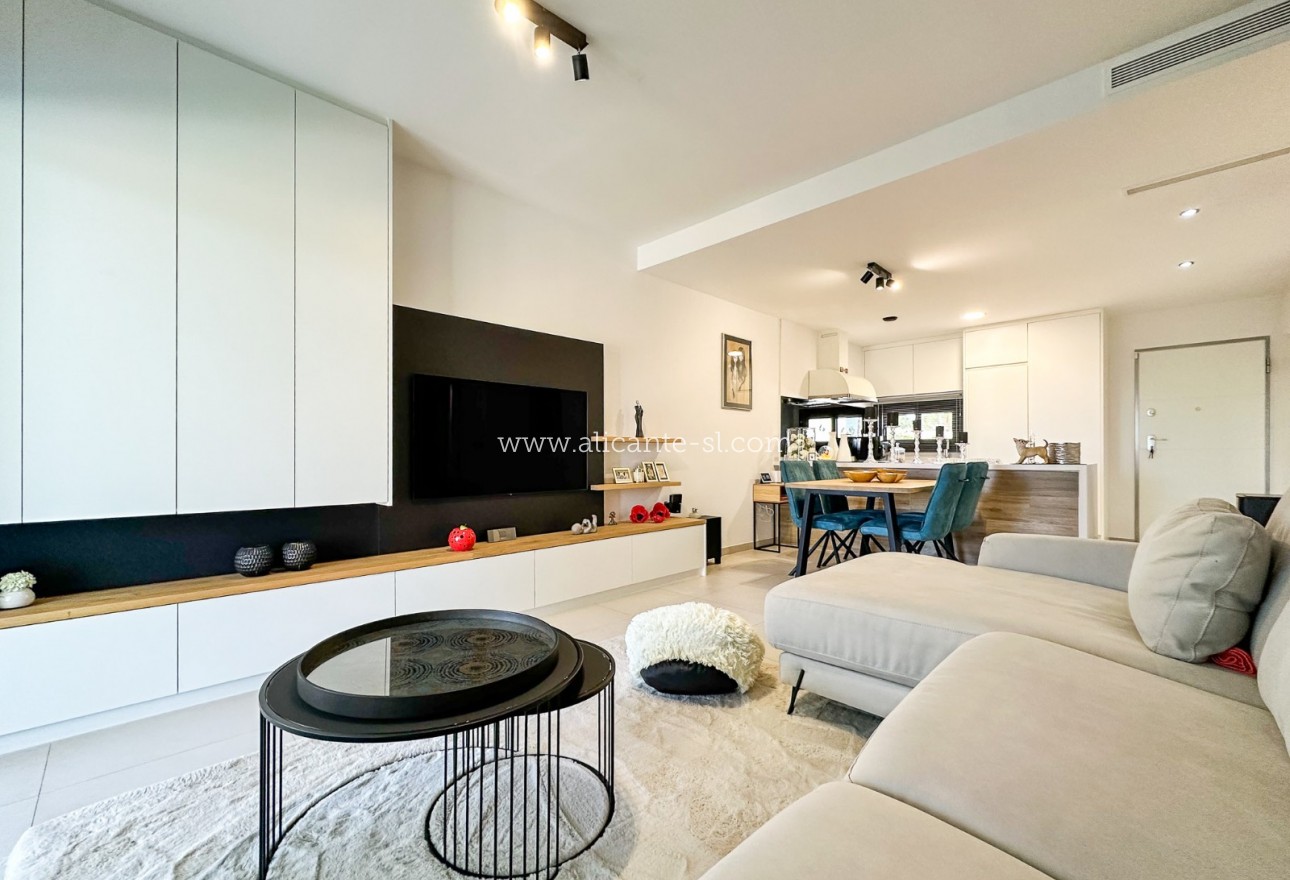 Resale - Wohnung - Pilar de la Horadada