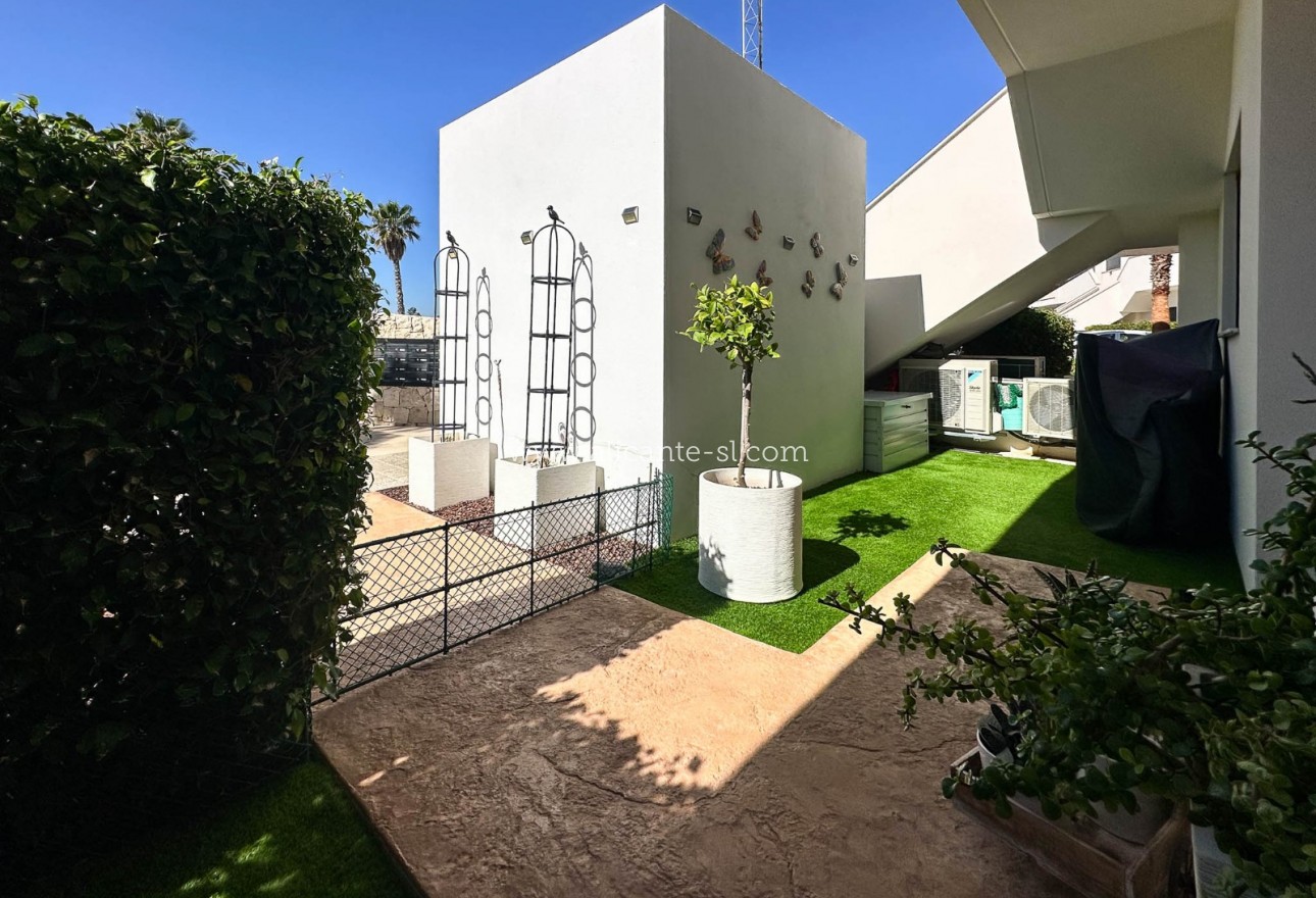 Resale - Wohnung - Pilar de la Horadada