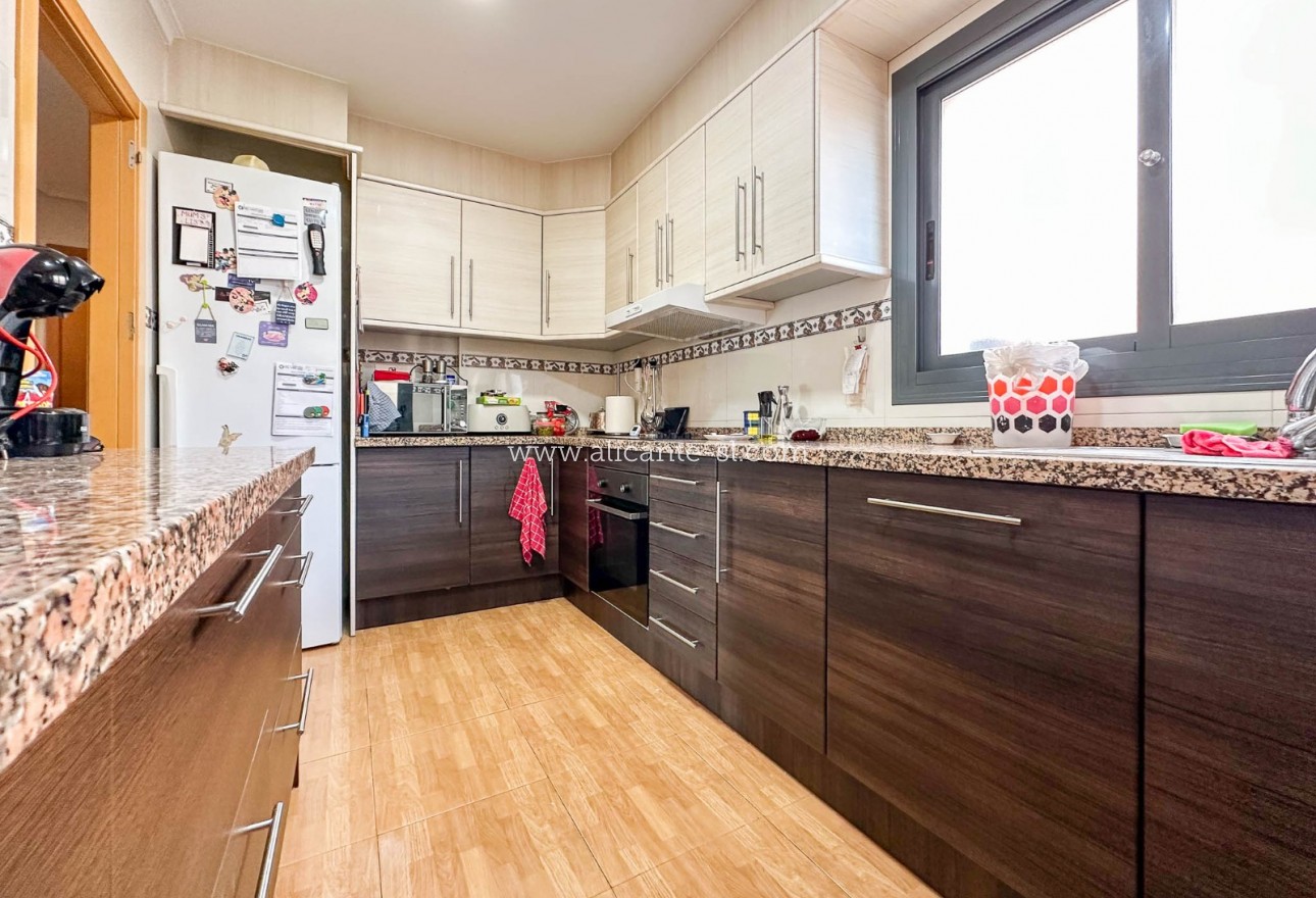 Revente - Appartement  - Hondón de las Nieves