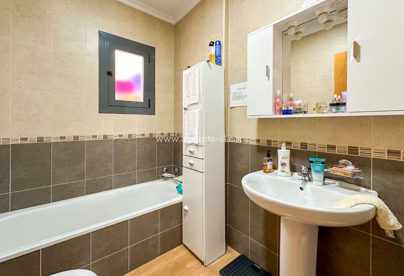 Revente - Appartement  - Hondón de las Nieves