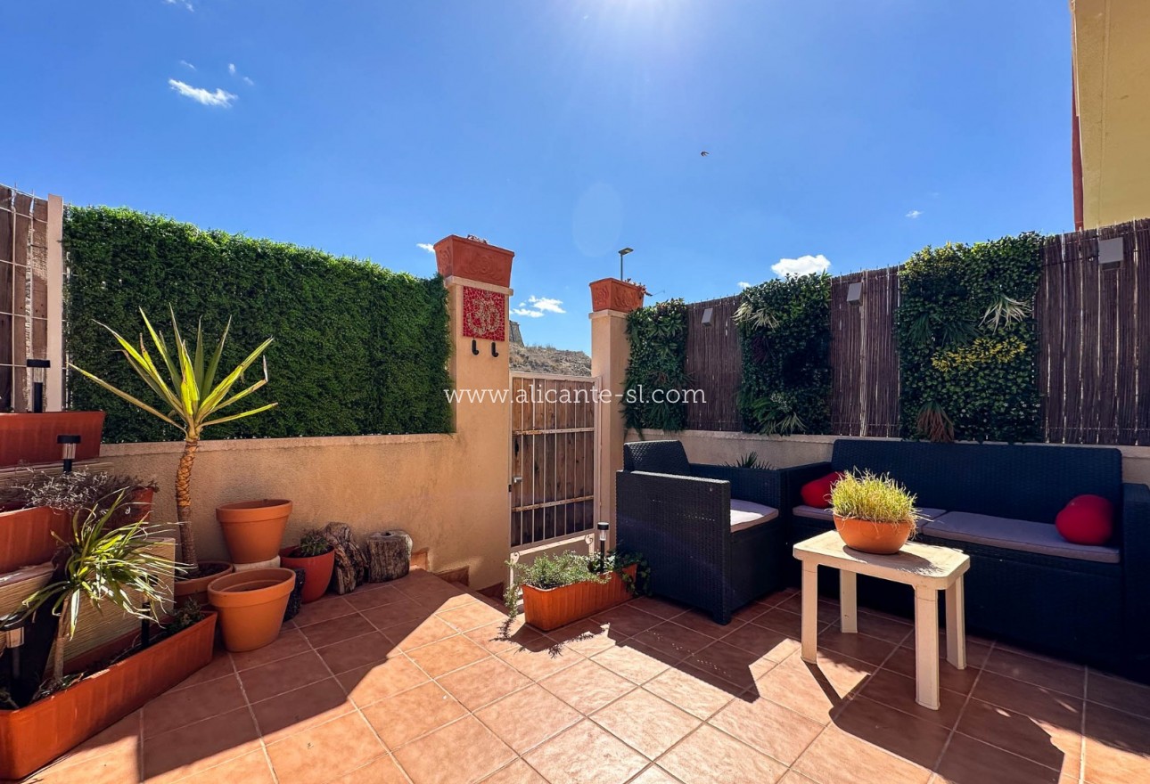 Revente - Dorpswoning - Hondón de las Nieves