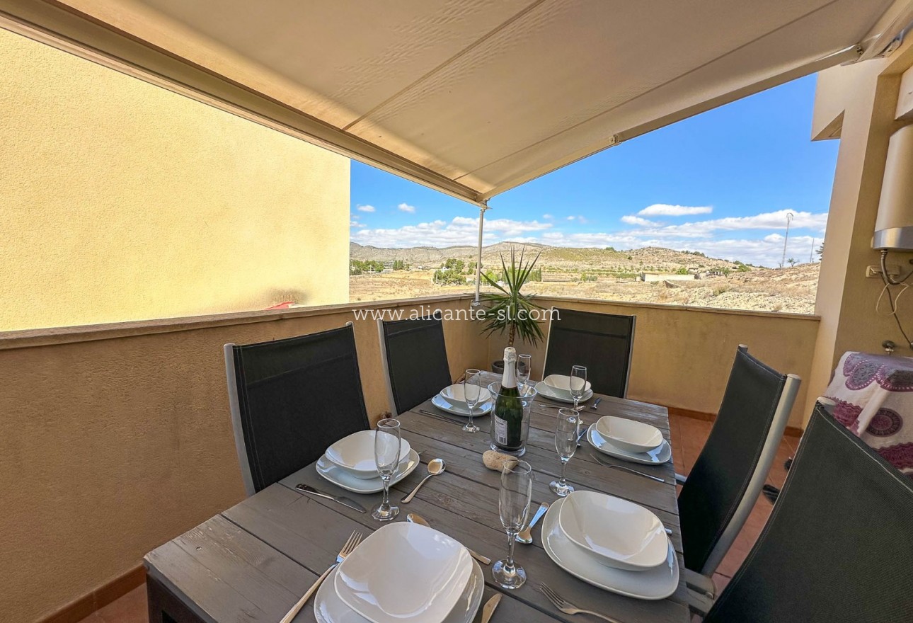 Revente - Dorpswoning - Hondón de las Nieves