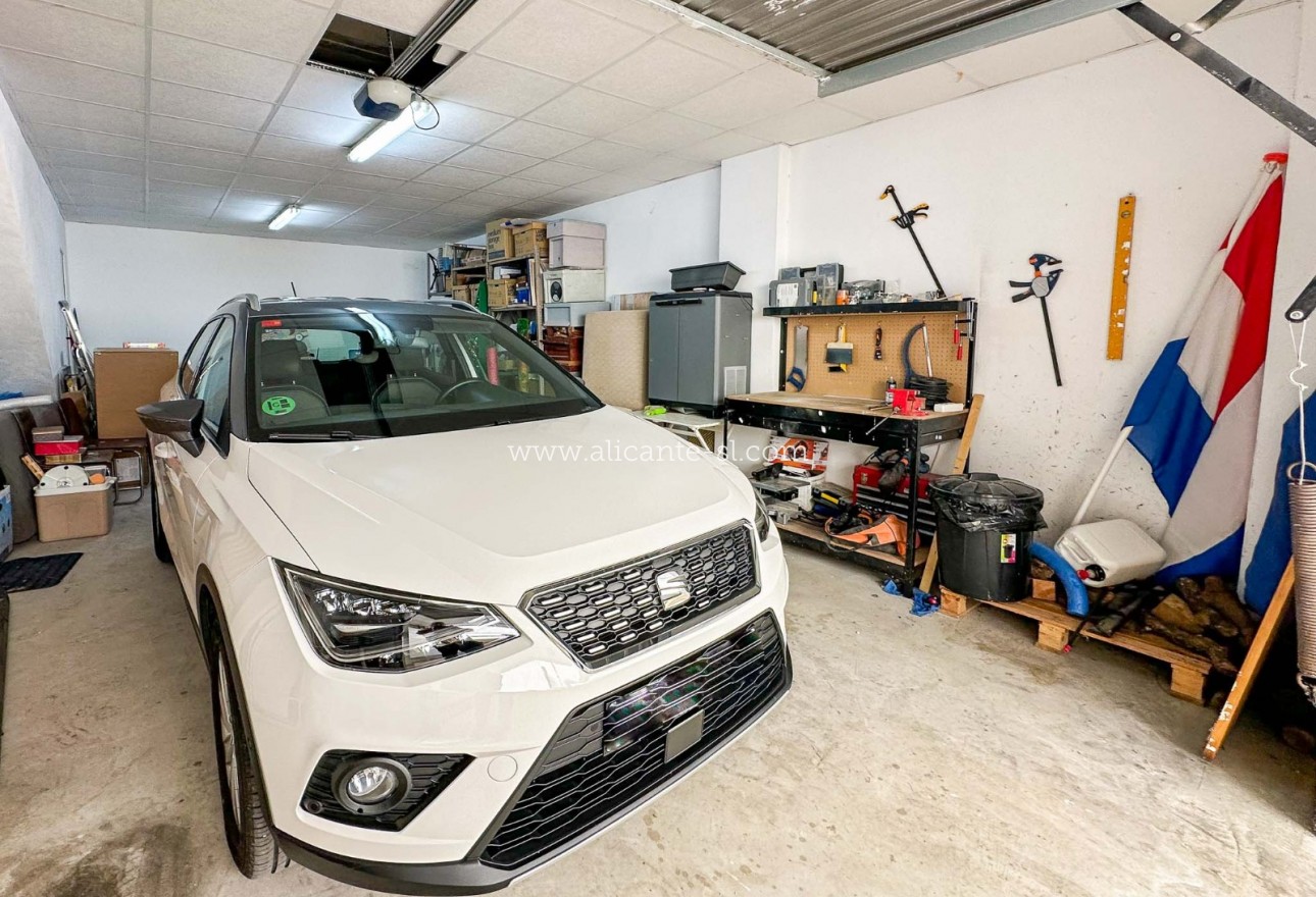 Revente - Dorpswoning - Hondón de las Nieves