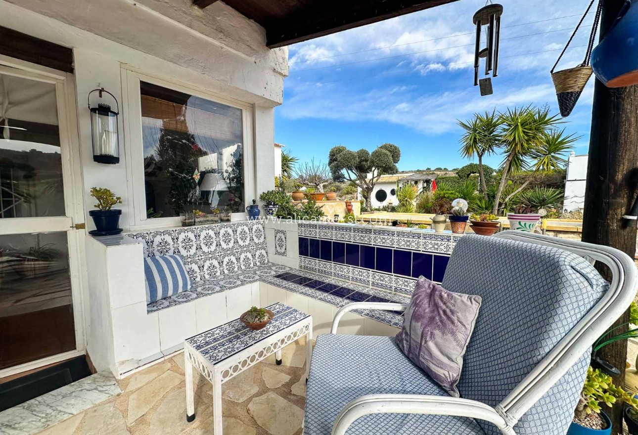 Revente - Finca - Hondón de las Nieves