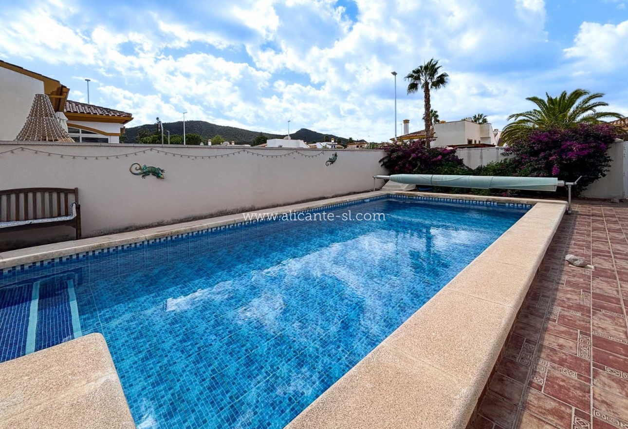 Revente - Villa  - Hondón de las Nieves