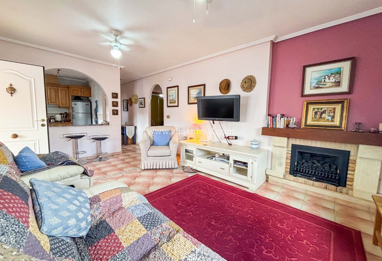 Revente - Villa  - Hondón de las Nieves