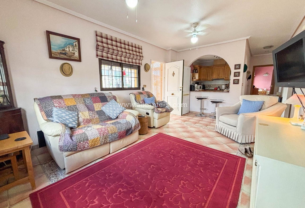 Revente - Villa  - Hondón de las Nieves