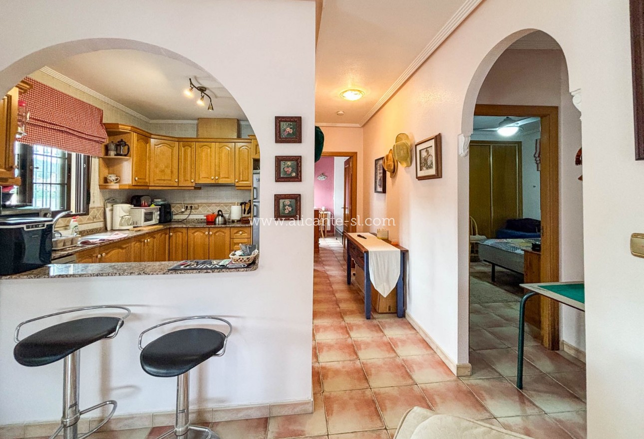 Revente - Villa  - Hondón de las Nieves